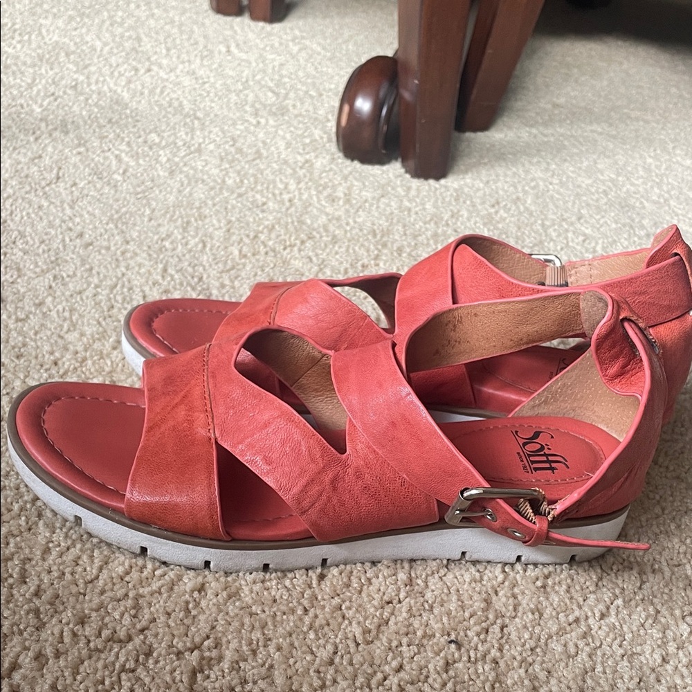 Söfft Women’s Coral Strappy Comfort Sandals - Picture 6 of 6